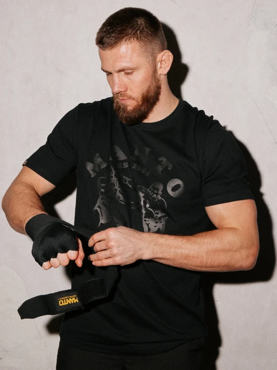 Metka i wykończenie kołnierzyka koszulki bawełnianej MANTO BOXEO