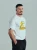 Biały t-shirt męski MANTO LOGO zaprezentowany na modelu – stylizacja streetwear