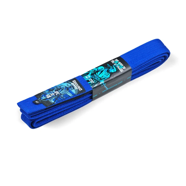 Zbliżenie na plecionkę Pearl Weave 450 GSM w pasie BJJ Ground Game