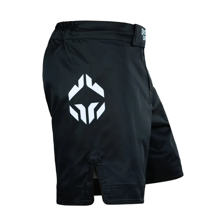 Logo marki Ground Game na nogawek spodenek MMA IBJJF