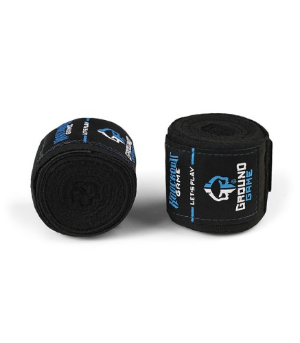 Zwinięta para czarnych owijek bokserskich Ground Game Classic 4m z logo marki
