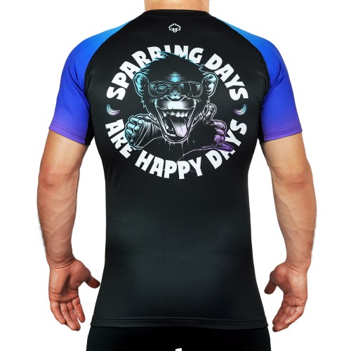 Rashguard Ground Game Cheeky Monkey na modelu widok z tyłu
