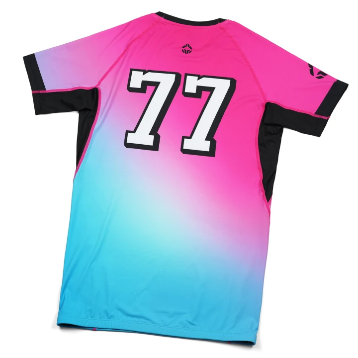 Rashguard męski z krótkim rękawem Ground Game Thunders widok z tyłu z cyfrą 77